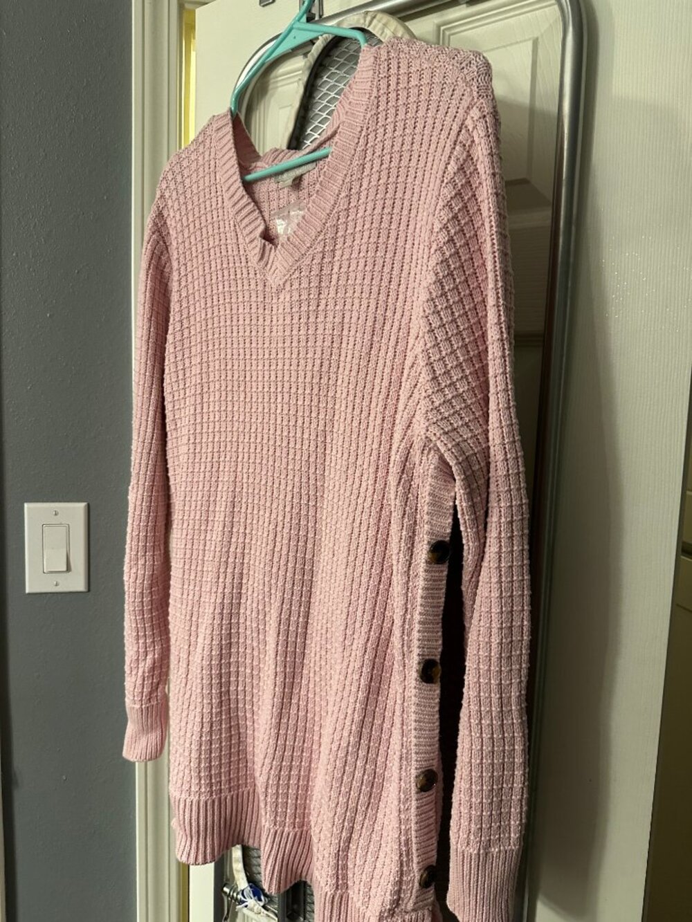Pink Sweater - Picture 2 of 3